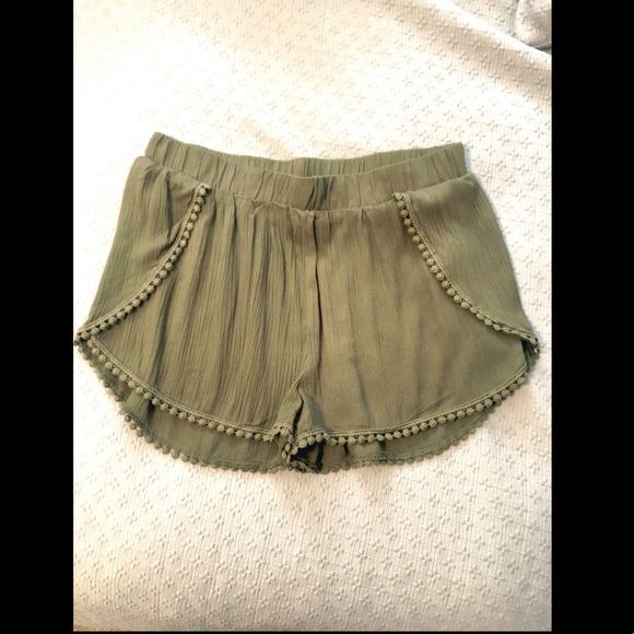 Ambiance Pants - NWOT: Olive green shorts